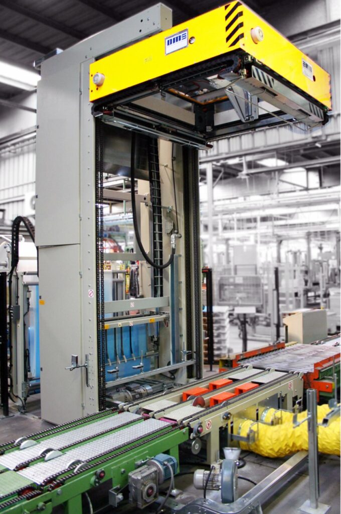 En qué sectores puede ser más útil una retractiladora que una encapuchadora